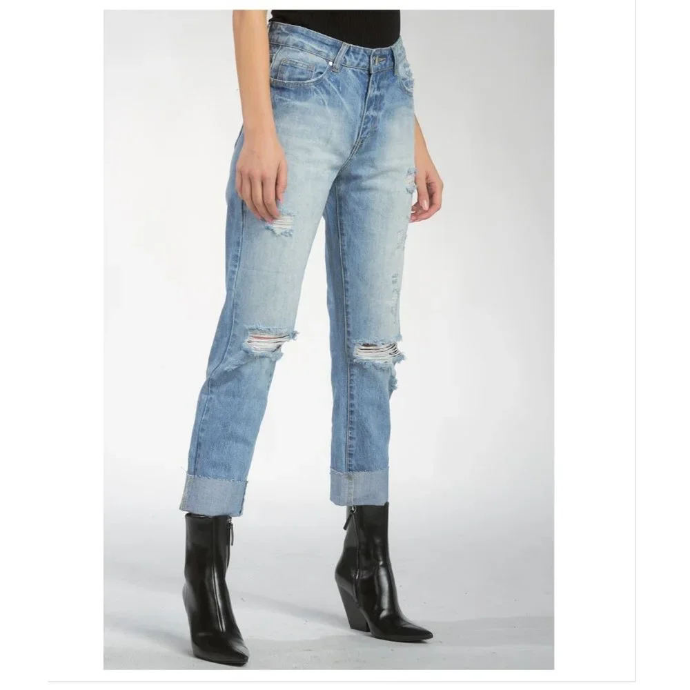 NWT Cropped Rolled Hem Distressed Boyfriend Jeans, Size Medium - Picture 4 of 6